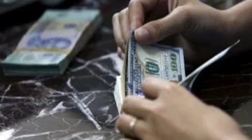 بشاشات الصرف.. استقرار سعر الدولار مقابل الجنيه في مستهل تعاملات الثلاثاء بمصر